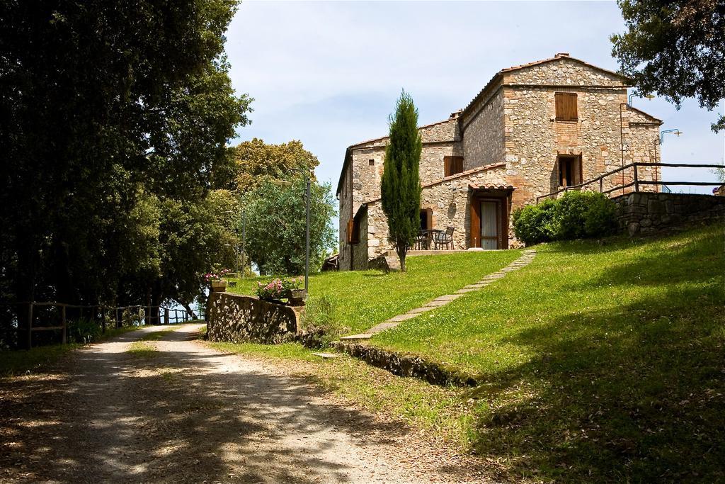 منزل الضيف مونتيريجيوني  في Antico Borgo Poggiarello الغرفة الصورة